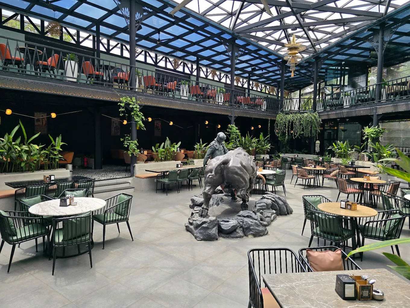 Spacious atrium for group dining